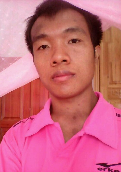 又是丑男孩.没人会喜欢我.我的qq917216460